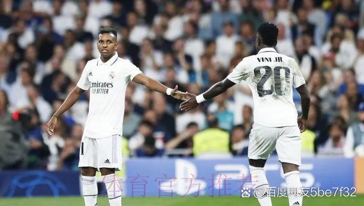 跟队:皇马考虑签下约罗后将他外租 避免阵容臃肿 跟队:皇马考虑签下约罗后将他外租 避免阵容臃肿